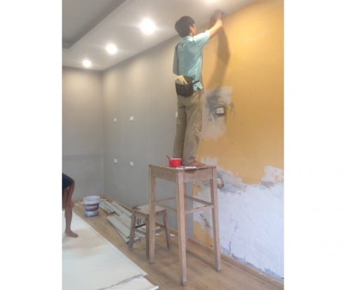 Thi công giấy dán tường Hàn Quốc nhà hàng của chị Thủy Mã Mây